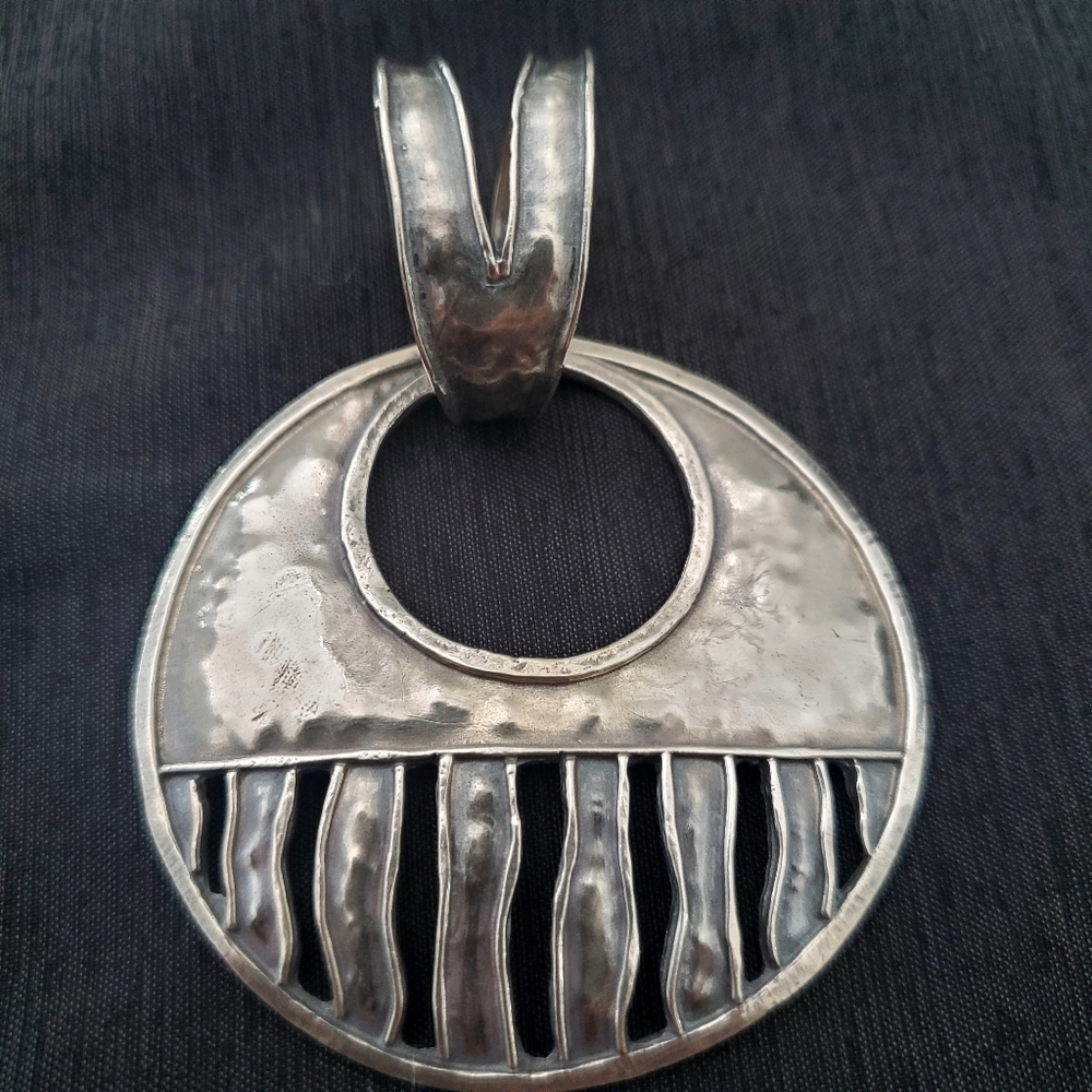 Silpada 925 Sterling Silver Circle Pendant Black Onyx Hematite Necklace - Picture 2 of 8